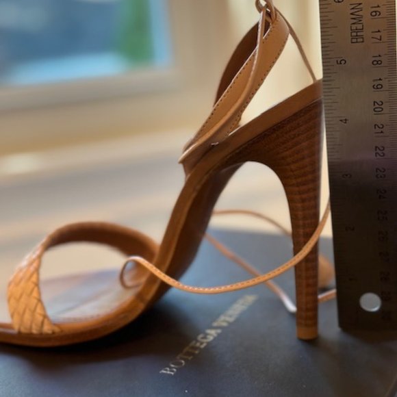 Bottega Veneta Tan Sandals - Picture 12 of 16